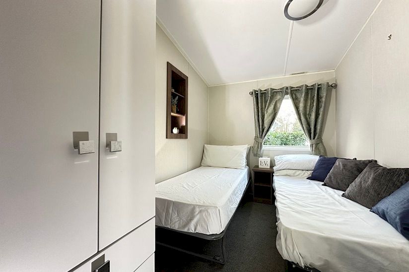 Two Bed Willerby Skyline (39x13) 2014 Two Bed Willerby Skyline (39x13) 2014