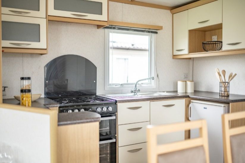Two Bed Carnaby Melrose (34x12) 2010 Two Bed Carnaby Melrose (34x12) 2010