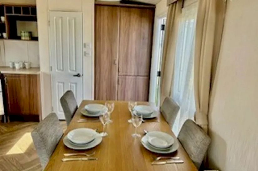 Two Bed Pre-Owned Delta Molina (37x12) 2017 Two Bed Pre-Owned Delta Molina (37x12) 2017
