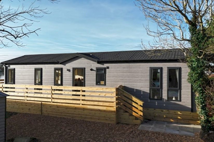 Two Bed Omar Southwold (45x14) Two Bed Omar Southwold (45x14)