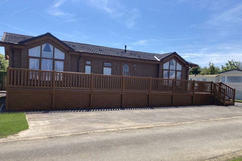 Bespoke Three Bed Bungalow Lodge Bespoke Three Bed Bungalow Lodge