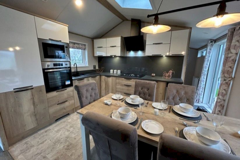 Two Bed Atlas Ovation (43x13) 2023 Two Bed Atlas Ovation (43x13) 2023