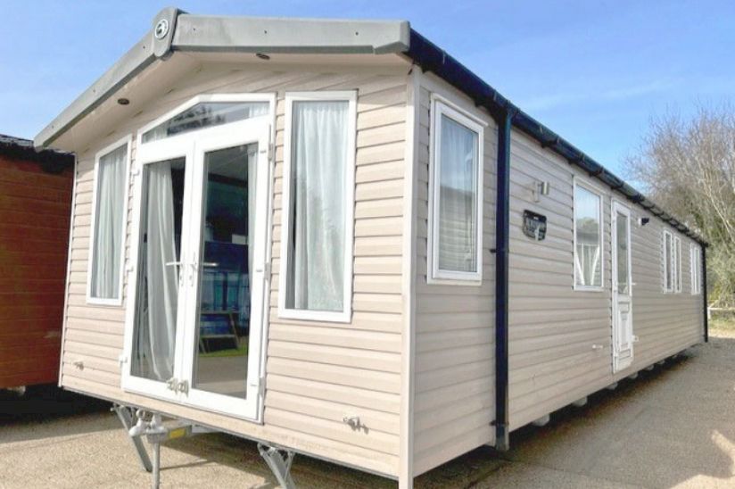 Three bed Swift Bordeaux Three bed Swift Bordeaux