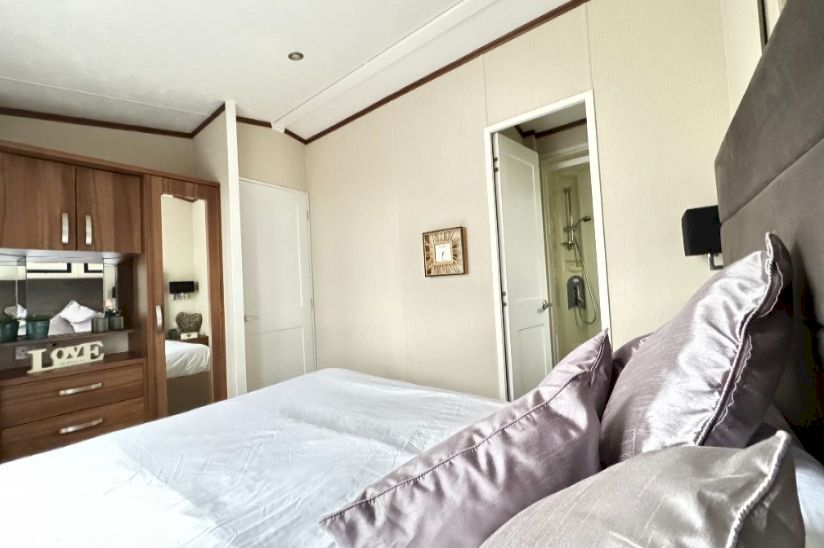 Three Bed Pemberton Park Lane (42x14) 2016 Three Bed Pemberton Park Lane (42x14) 2016