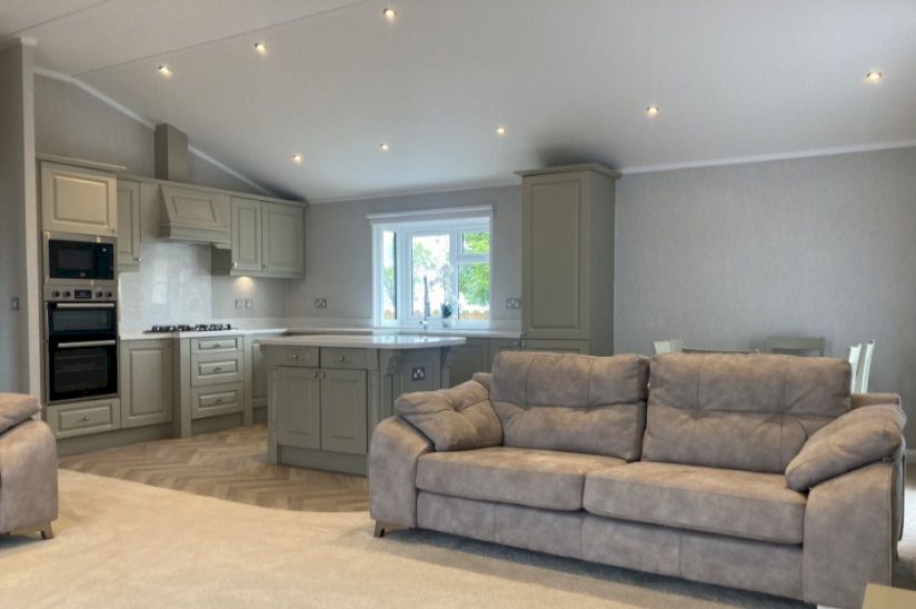 Bespoke Three Bed Bungalow Lodge Bespoke Three Bed Bungalow Lodge