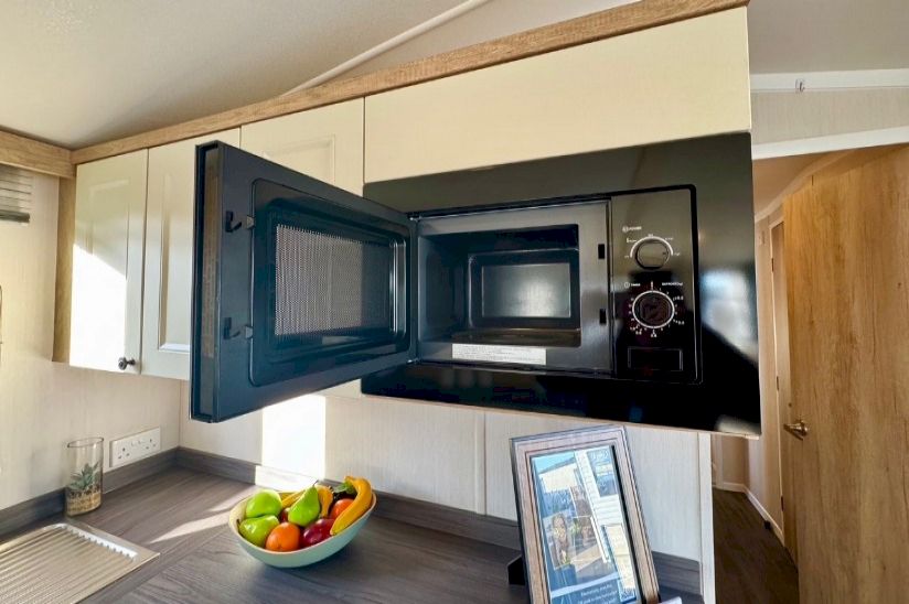 Swift Burgundy (36x12) 2022 Swift Burgundy (36x12) 2022