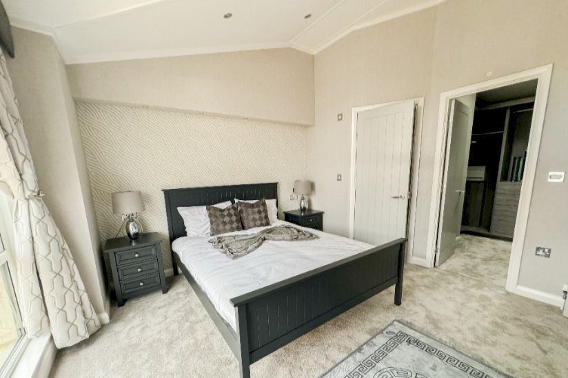 Two Bed Stately Albion Kensington (50x20) Two Bed Stately Albion Kensington (50x20)
