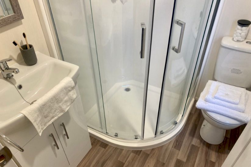 Two Bed Delta Lakeside Two Bed Delta Lakeside