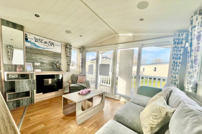 Two Bed Swift Lighthouse (38x12) 2016 Two Bed Swift Lighthouse (38x12) 2016