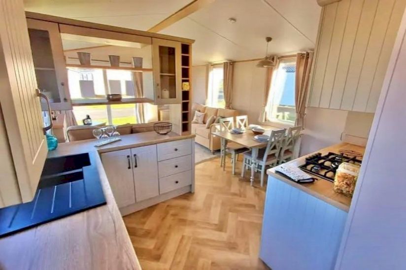 Three Bed Atlas Debonair (40x13) 2023 Three Bed Atlas Debonair (40x13) 2023