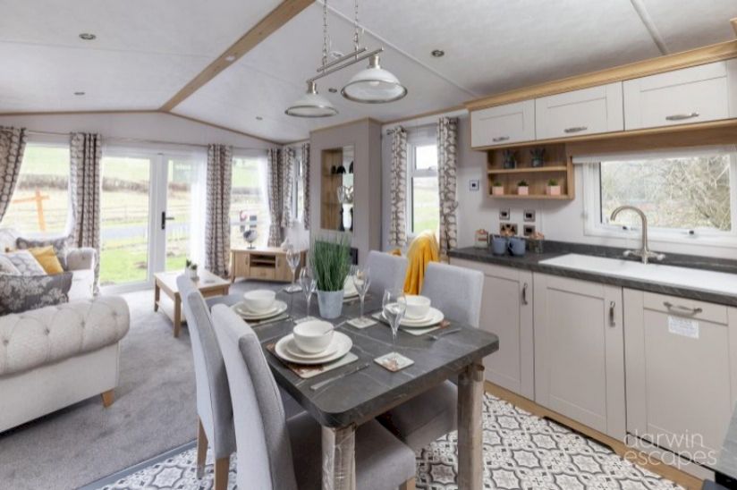 Carnaby Highgrove (2023) Carnaby Highgrove (2023)