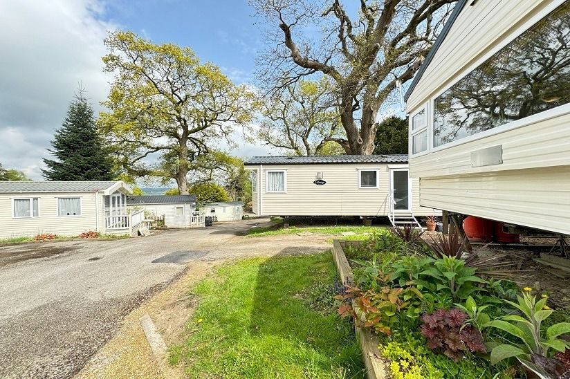 Two Bed Delta Radiant (35x12) 2013 Two Bed Delta Radiant (35x12) 2013