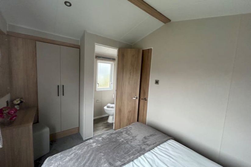 Three bed Willerby Lamberhurst (38x12) 2024 Three bed Willerby Lamberhurst (38x12) 2024