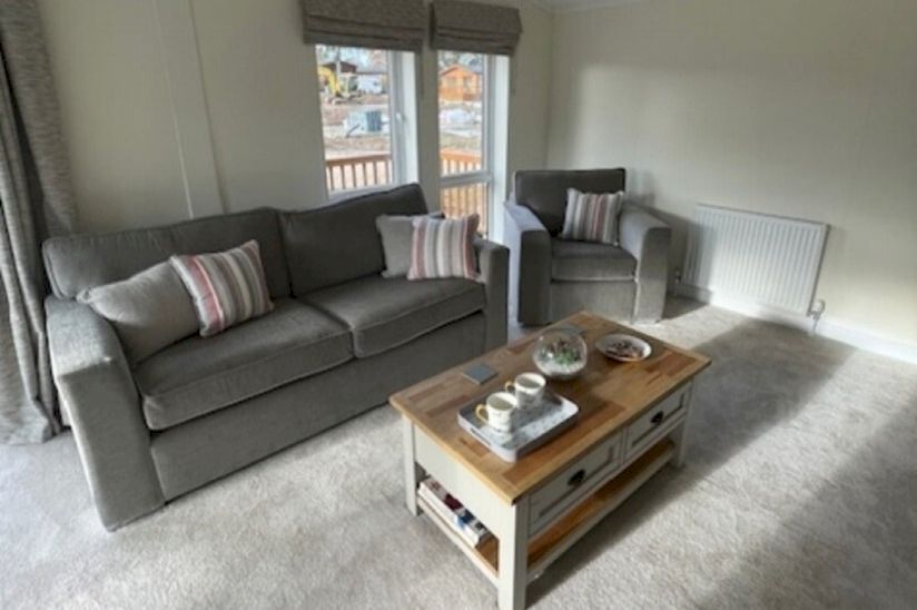 Two Bed Kingston Carisbrook (42x20) Two Bed Kingston Carisbrook (42x20)