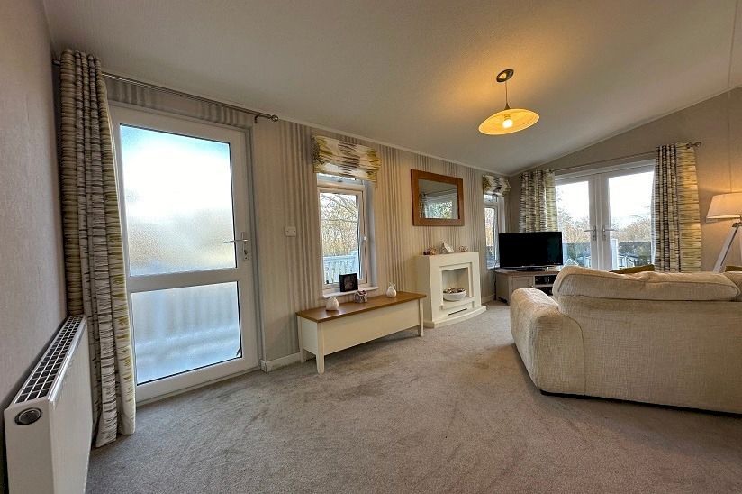Two Bed Omar Westfield (34x16) 2014 Two Bed Omar Westfield (34x16) 2014