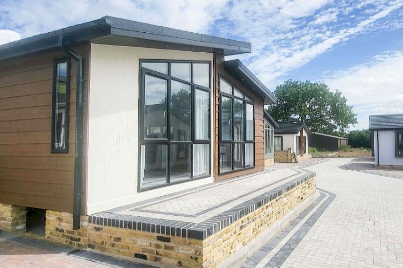 Two Bed Prestige Bella Vista (45x20) Two Bed Prestige Bella Vista (45x20)