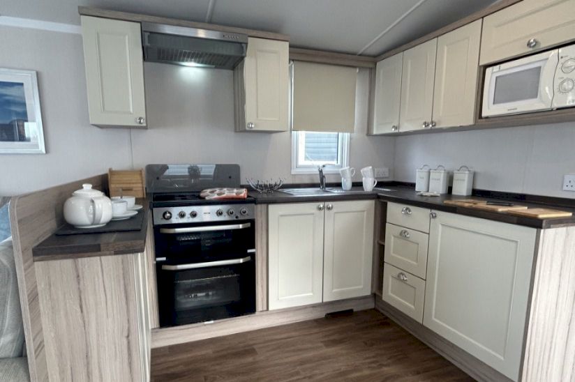 Two Bed Pre Loved Swift Burgundy Two Bed Pre Loved Swift Burgundy