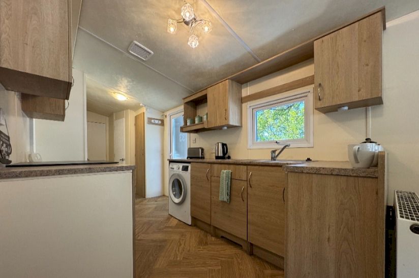 Three Bed Delta Radiant (35x12) 2014 Three Bed Delta Radiant (35x12) 2014