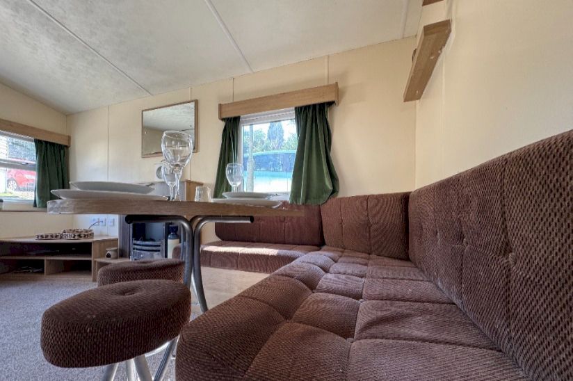 Three Bed Delta Radiant (35x12) 2014 Three Bed Delta Radiant (35x12) 2014