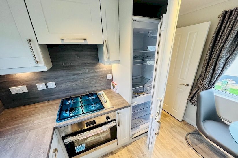 NEW Two Bed Stately Tredegar Elite (40x10) NEW Two Bed Stately Tredegar Elite (40x10)