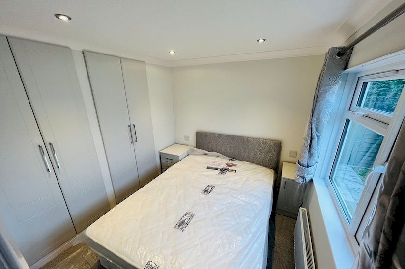 NEW Two Bed Stately Tredegar Elite (40x10) NEW Two Bed Stately Tredegar Elite (40x10)