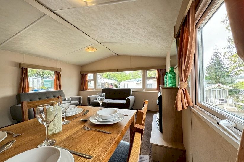 Two Bed Delta Radiant (35x12) 2013 Two Bed Delta Radiant (35x12) 2013