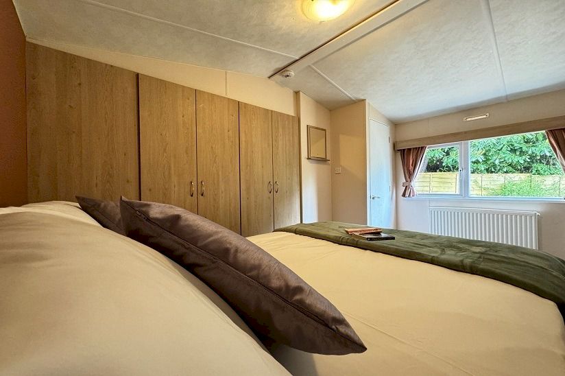 Two Bed Delta Radiant (35x12) 2013 Two Bed Delta Radiant (35x12) 2013