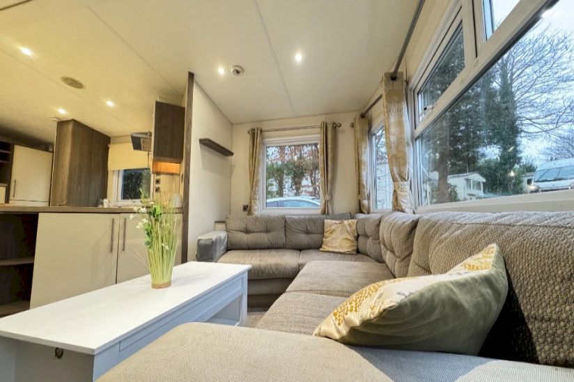 Two Bed Delta Ascot (30x12) 2017 Two Bed Delta Ascot (30x12) 2017
