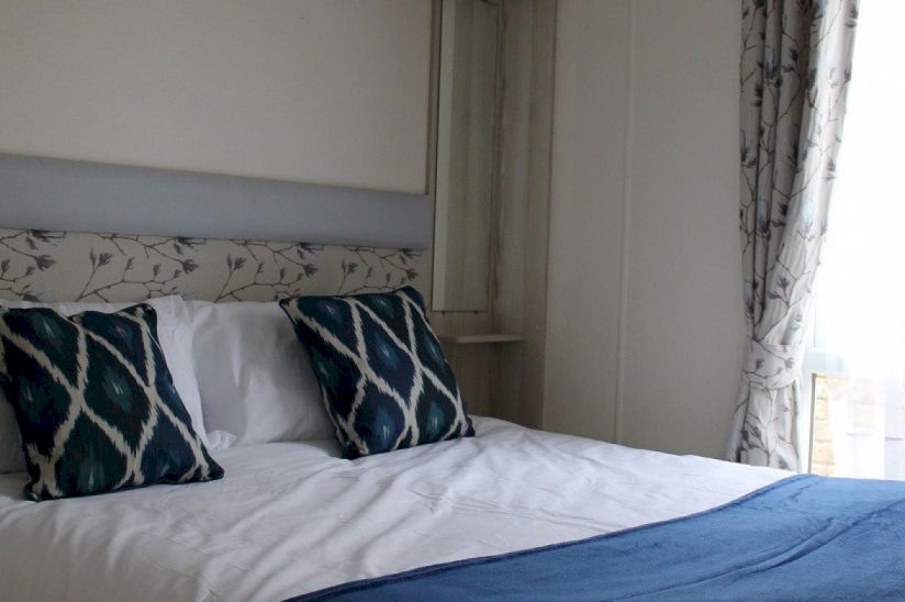 Two Bed Atlas Image Super (41x12) 2016 Two Bed Atlas Image Super (41x12) 2016