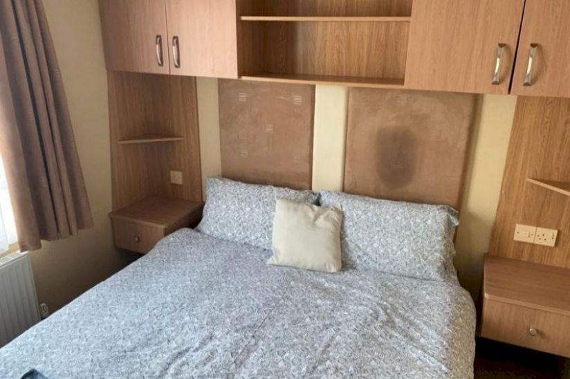 Two Bed BK Bluebird Grosvenor (37x12) 2011 Two Bed BK Bluebird Grosvenor (37x12) 2011