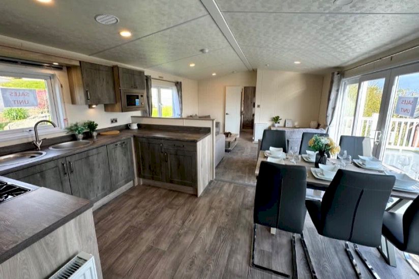 NEW Two Bed Delta Superior Lodge (41x14) 2023 NEW Two Bed Delta Superior Lodge (41x14) 2023