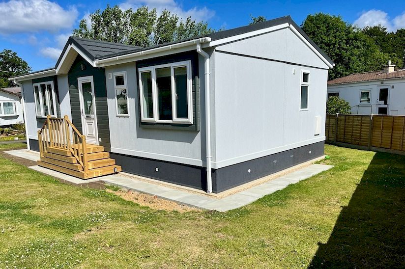Brand New Prestige Homeseeker Sonata (36x20) Brand New Prestige Homeseeker Sonata (36x20)