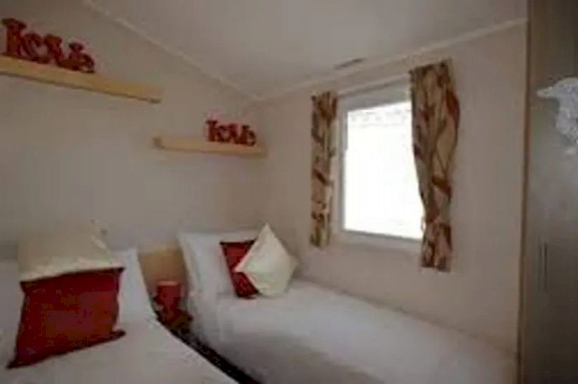 Two Bed Preowned Willerby Caledonia (35x12) 2016 Two Bed Preowned Willerby Caledonia (35x12) 2016