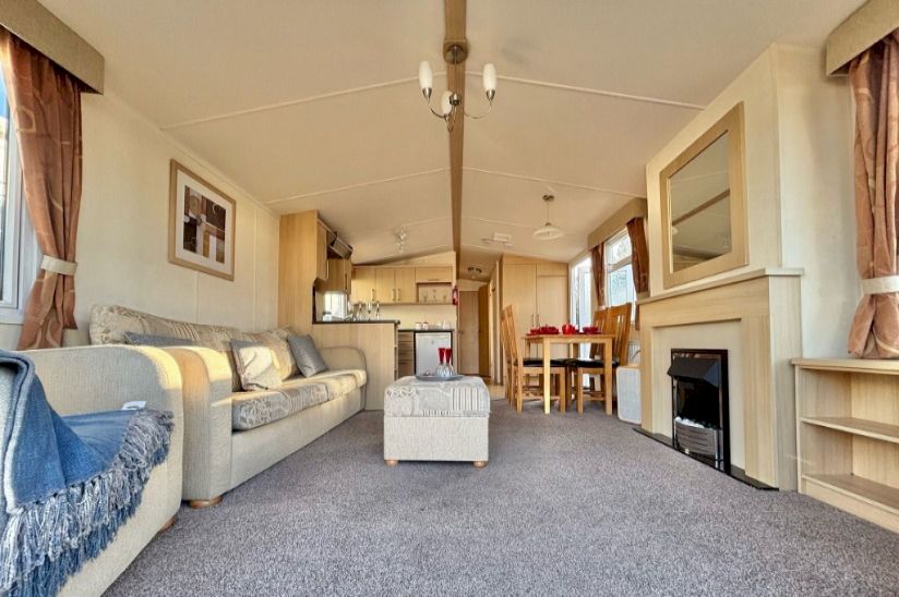 Two Bed Swift Bordeaux (38x12) 2011 Two Bed Swift Bordeaux (38x12) 2011