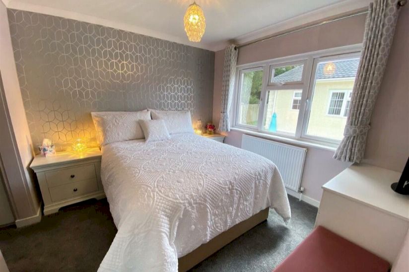 Two Bed Omar Westbury (37x20) Two Bed Omar Westbury (37x20)
