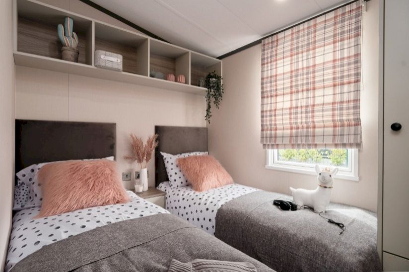 Two Bed Victory Lochwood (38x12) 2022 Two Bed Victory Lochwood (38x12) 2022