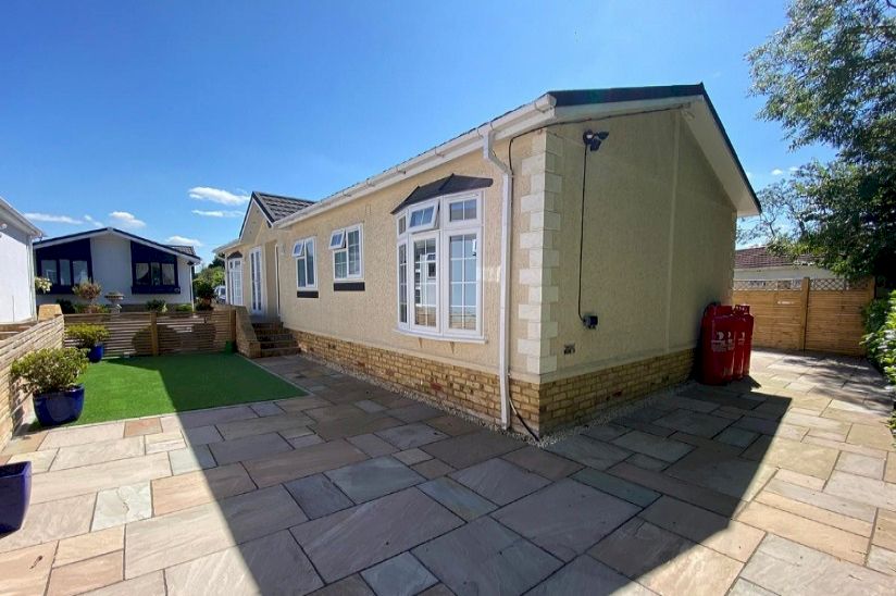 Three Bed Omar Middleton (50x20) Three Bed Omar Middleton (50x20)