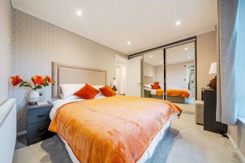 NEW Two Bed Prestige Residence (45x20) NEW Two Bed Prestige Residence (45x20)