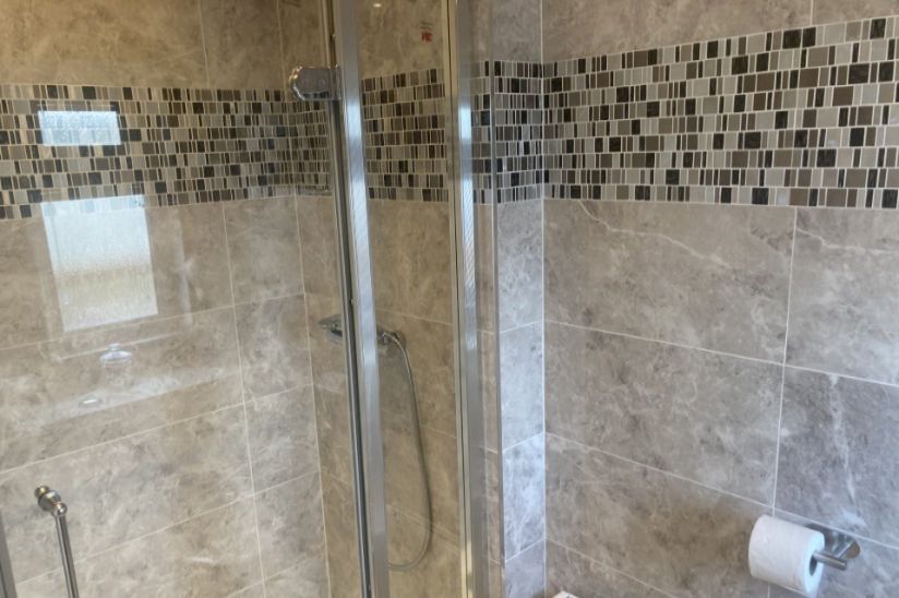 Bespoke Three Bed Bungalow Lodge Bespoke Three Bed Bungalow Lodge