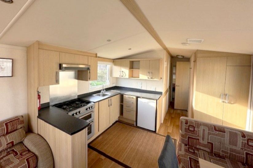 Two Bed Swift Burgundy Two Bed Swift Burgundy