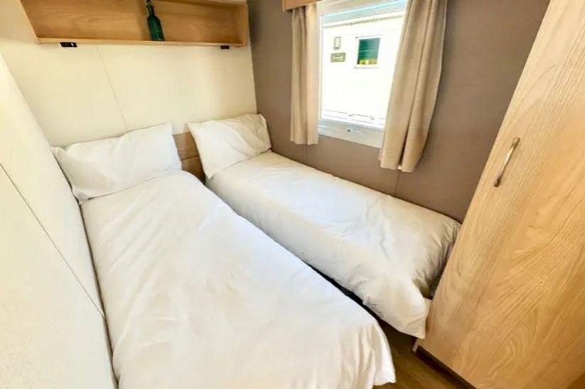 Two Bed Pre-Owned Delta Sofia (29x12) 2015 Two Bed Pre-Owned Delta Sofia (29x12) 2015