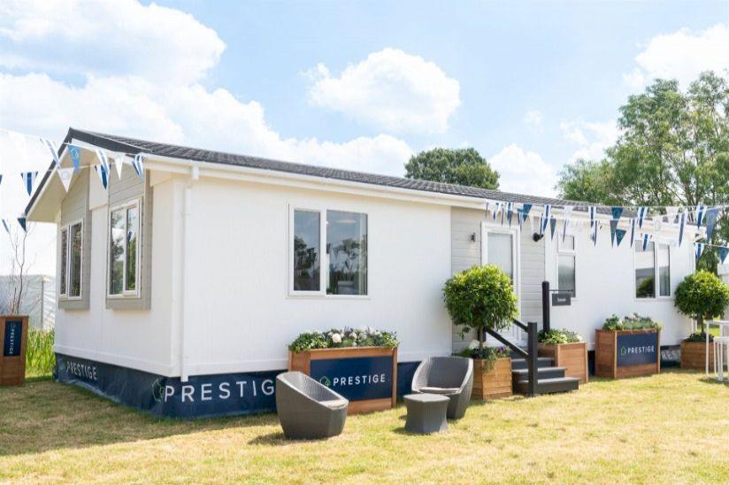 Two Bed Prestige Sonnet (40x20) Two Bed Prestige Sonnet (40x20)