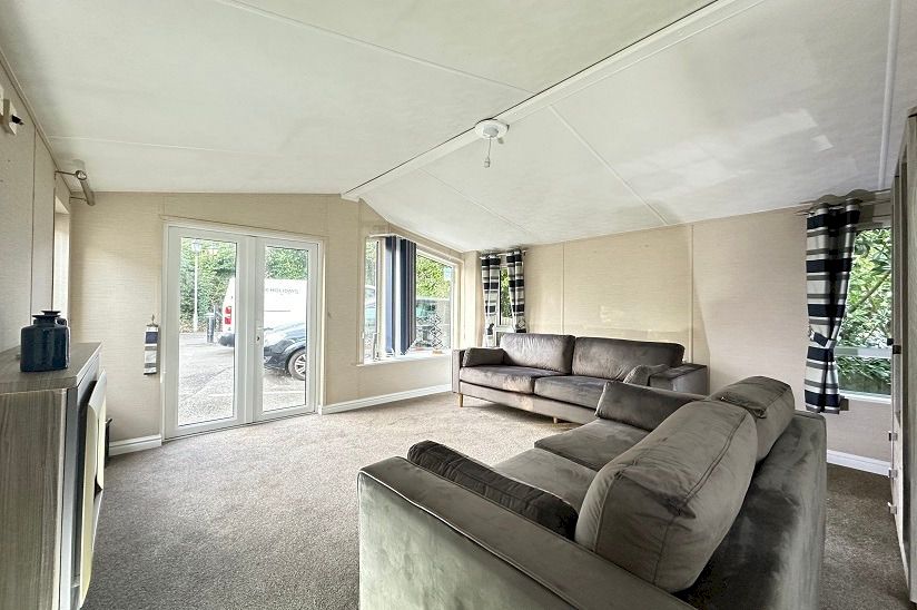 Two Bed Willerby Meridian (42x13) 2013 Two Bed Willerby Meridian (42x13) 2013