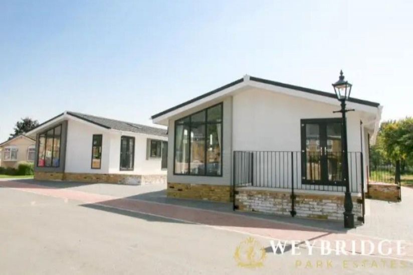 Two Bed Stately Albion Wentwood (45x22) Two Bed Stately Albion Wentwood (45x22)
