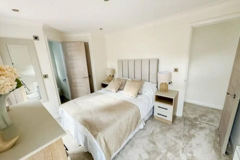 Two Bed Stately Albion Wentwood (45x20) Two Bed Stately Albion Wentwood (45x20)