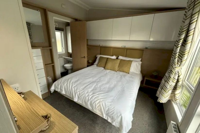 Two Bed Preowned BK Bluebird Robertsbridge (40x13) 2016 Two Bed Preowned BK Bluebird Robertsbridge (40x13) 2016
