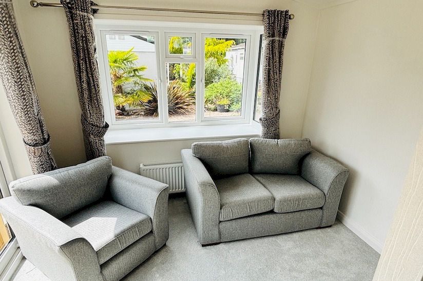 NEW One Bed Stately Tredegar Elite (30x10) NEW One Bed Stately Tredegar Elite (30x10)