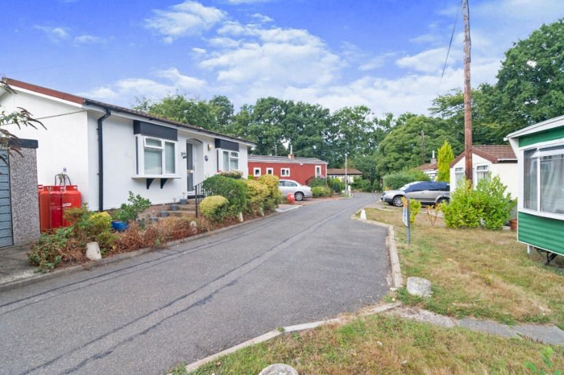 Two Bed Preowned Park Home (29x20) Two Bed Preowned Park Home (29x20)