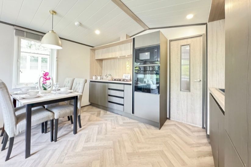 Two Bed Victory Lakewood (42x14) 2023 Two Bed Victory Lakewood (42x14) 2023