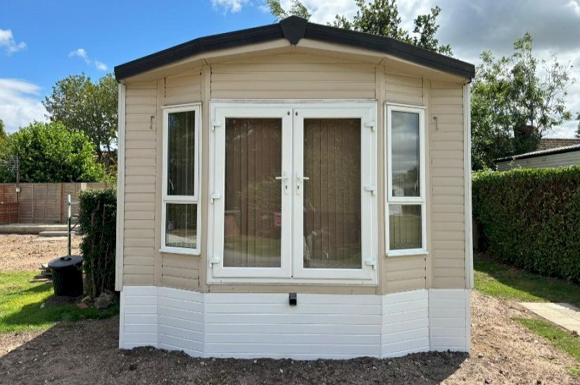 Two Bed Cosalt Studio Xtra (38x12.5) Two Bed Cosalt Studio Xtra (38x12.5)